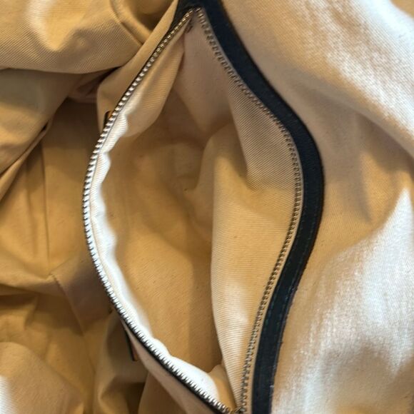 Reptile’s House Elegant Green Print Tote Bag - Picture 7 of 12